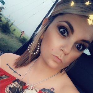 Meet your Posher, Bailey